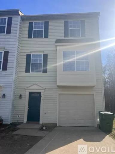 Main picture of 211 Clint Ln