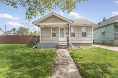 Main picture of 1866 Hanford Ave
