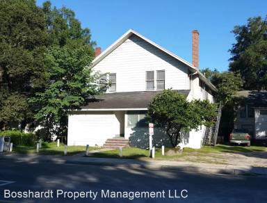 Main picture of 103 NW 10th St