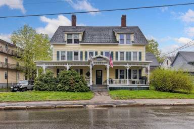 Main picture of 236 Main St