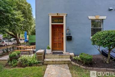 Main picture of 1038 5th St NE