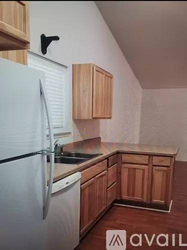 Main picture of 603 SE Sugar Pine Way