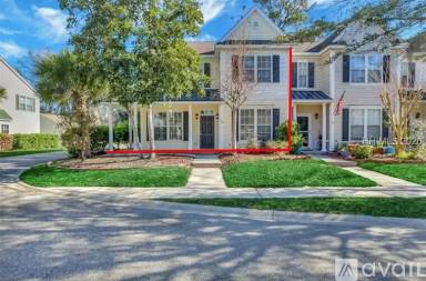 Main picture of 77 Regent Ave