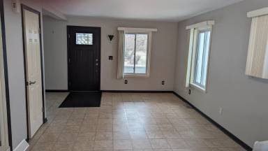 Main picture of 324 N Francis Ave