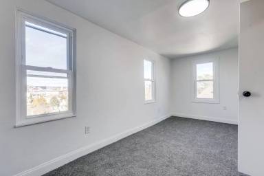 Main picture of 2439 Arlington Ave