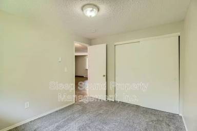 Main picture of 691 Molalla Ave