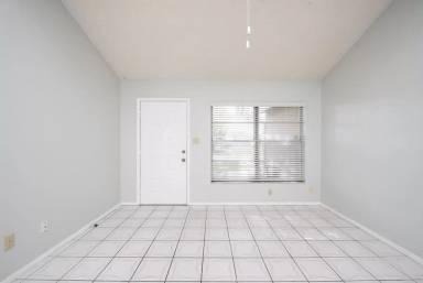Main picture of 69 Alameda Dr