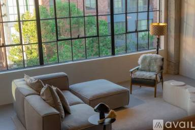 Main picture of 650 2nd St