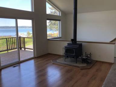 Main picture of 830 Dugualla Rd
