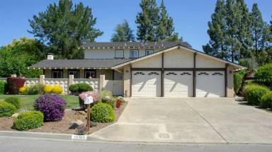 Main picture of 19365 Shubert Dr