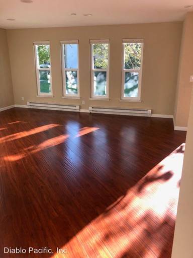 Main picture of 1995 Barrymore Cmn