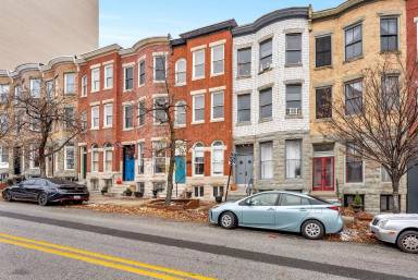 Main picture of 212 E Chase St