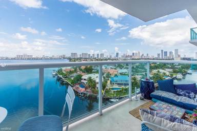 Main picture of Stratford House Condominium