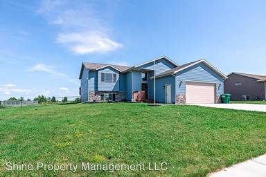 Main picture of 526 Coyote Trl