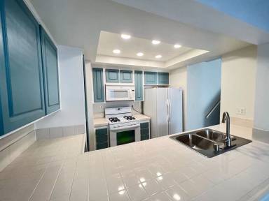 Main picture of 340 Flower Ln