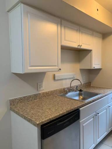 Main picture of 2816 Astoria Ave
