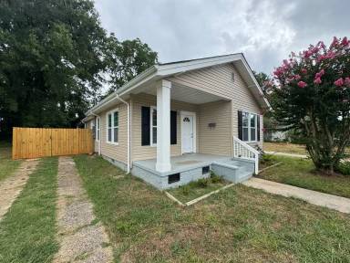 Main picture of 210 E 5th Ave