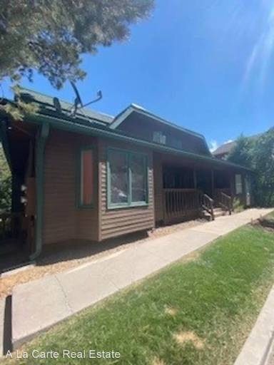 Main picture of 2704 Midland Ave