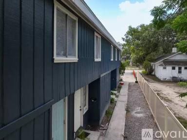 Main picture of 919 E Orange St