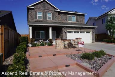 Main picture of 3609 Evergreen Village Ln