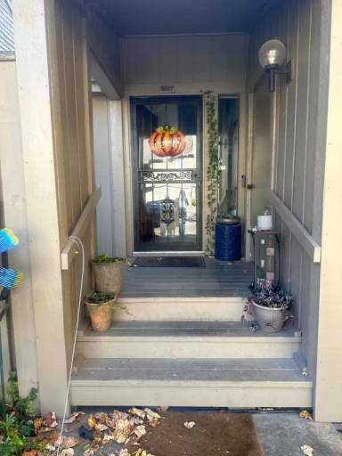 Main picture of 3827 Windhover Dr