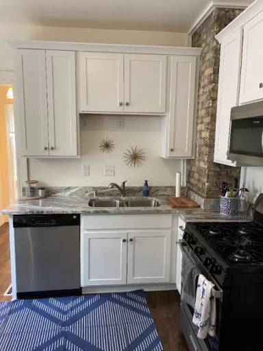 Main picture of 2830 N Frederick Ave