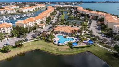Main picture of 17 Harbour Isle Dr W