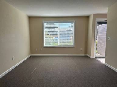 Main picture of 700 Edison Ave SW