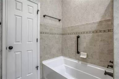 Main picture of 1405 Ridgemoor Ln