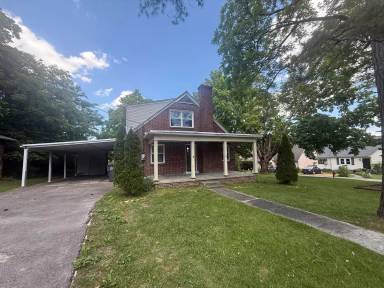 Main picture of 100 Davis Ave