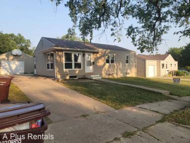 Main picture of 3204 E Claudette Dr