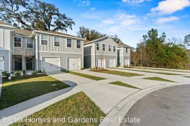 Main picture of 5893 Creekside Crossing Dr