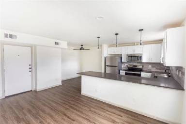 Main picture of 4912 Gaston Ave