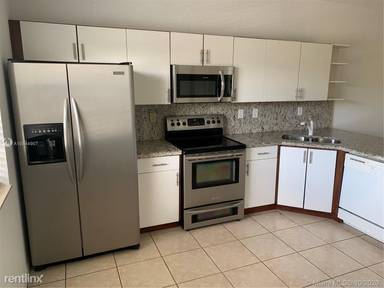 Main picture of 5620 NW 114th Path