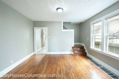 Main picture of 2745 Steele Ave
