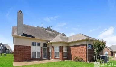 Main picture of 2260 Coral Tree Ln