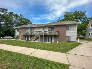Main picture of 400 6th St