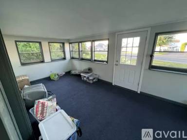 Main picture of 7292 Lakeshore Rd