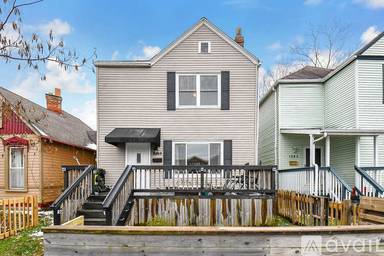 Main picture of 1049 Fair Ave