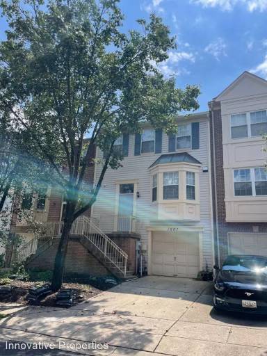 Main picture of 1607 Wayland Ct