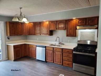 Main picture of 5744 Oliver Ave