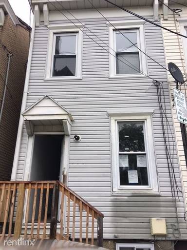 Main picture of 4 Jersey St