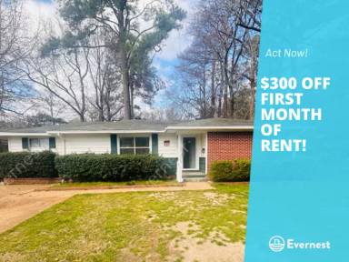 Main picture of 920 Woody Dr