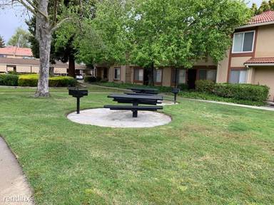 Main picture of 4942 Bridgepointe Pl