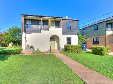 Main picture of 3715 N Lee Ave