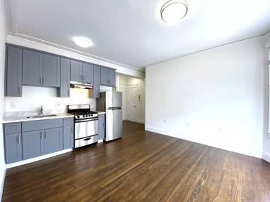 Main picture of 2055 Polk St