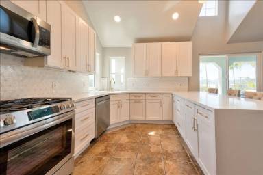 Main picture of 880 La Terraza Blvd