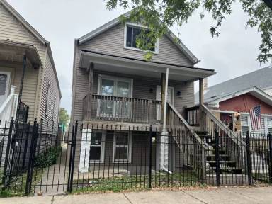 Main picture of 2214 N Mango Ave