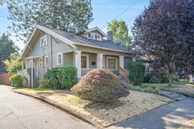 Main picture of 2334 SE 43rd Ave