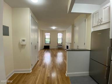Main picture of 417 W 56th St